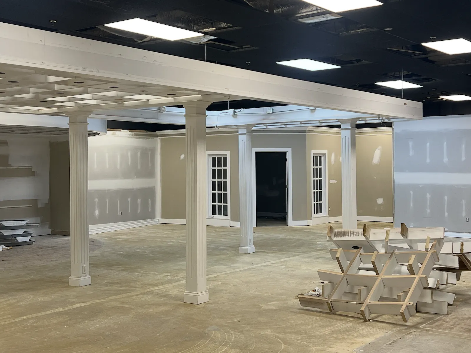 Showroom expansion | Colonial Interiors